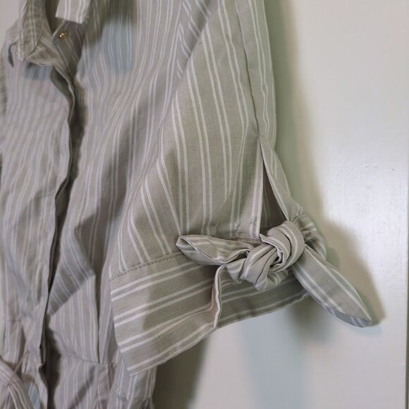 CALVIN KLEIN WOMEN'S 2 GRAY WHITE STRIPE FIT FLARE BUTTON DOWN DRESS - Picture 4 of 7